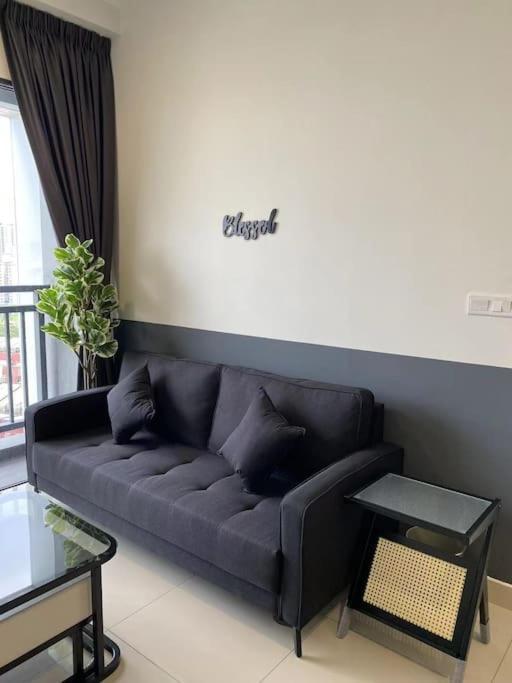 Platinum Arena Old Klang Road Midvalley Apartment