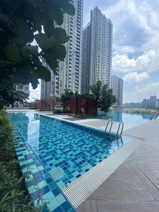 Platinum Arena Old Klang Road Midvalley *